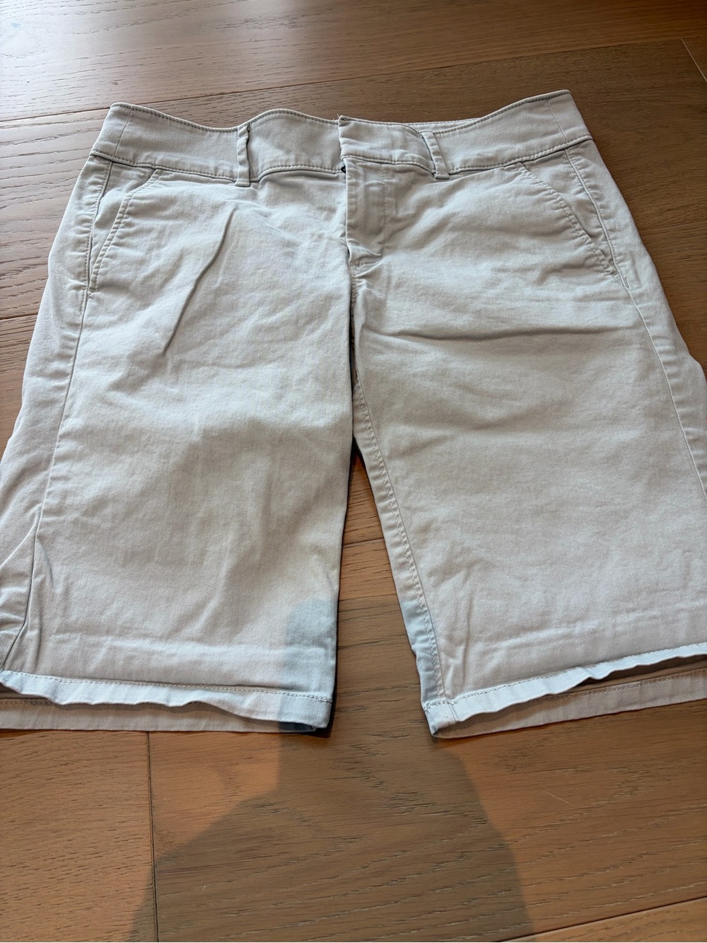 LOFT Light green Cream Knee-Length Bermuda Shorts with Pockets